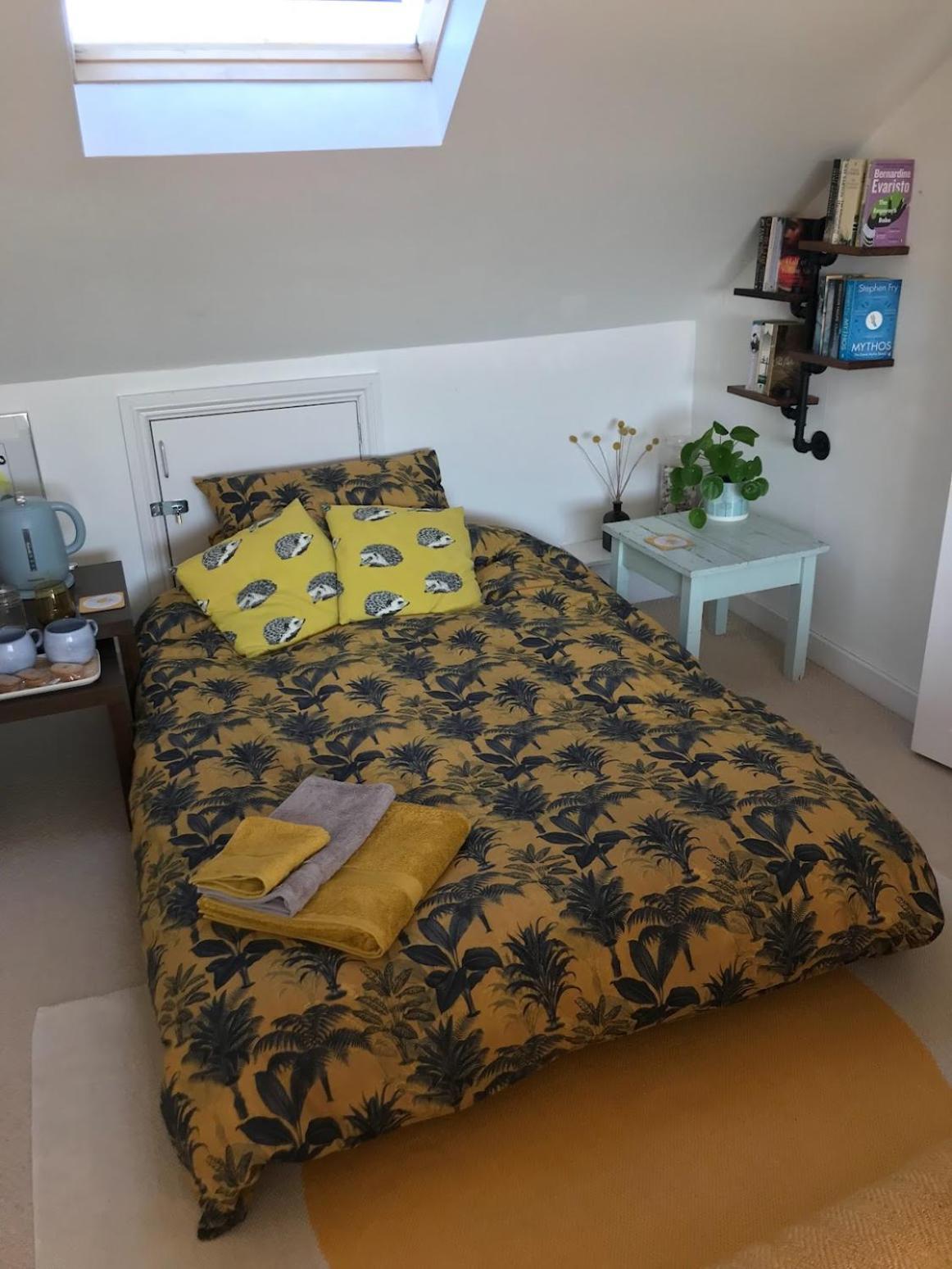 Large Light Loft Room - En Suite Brighton Bagian luar foto