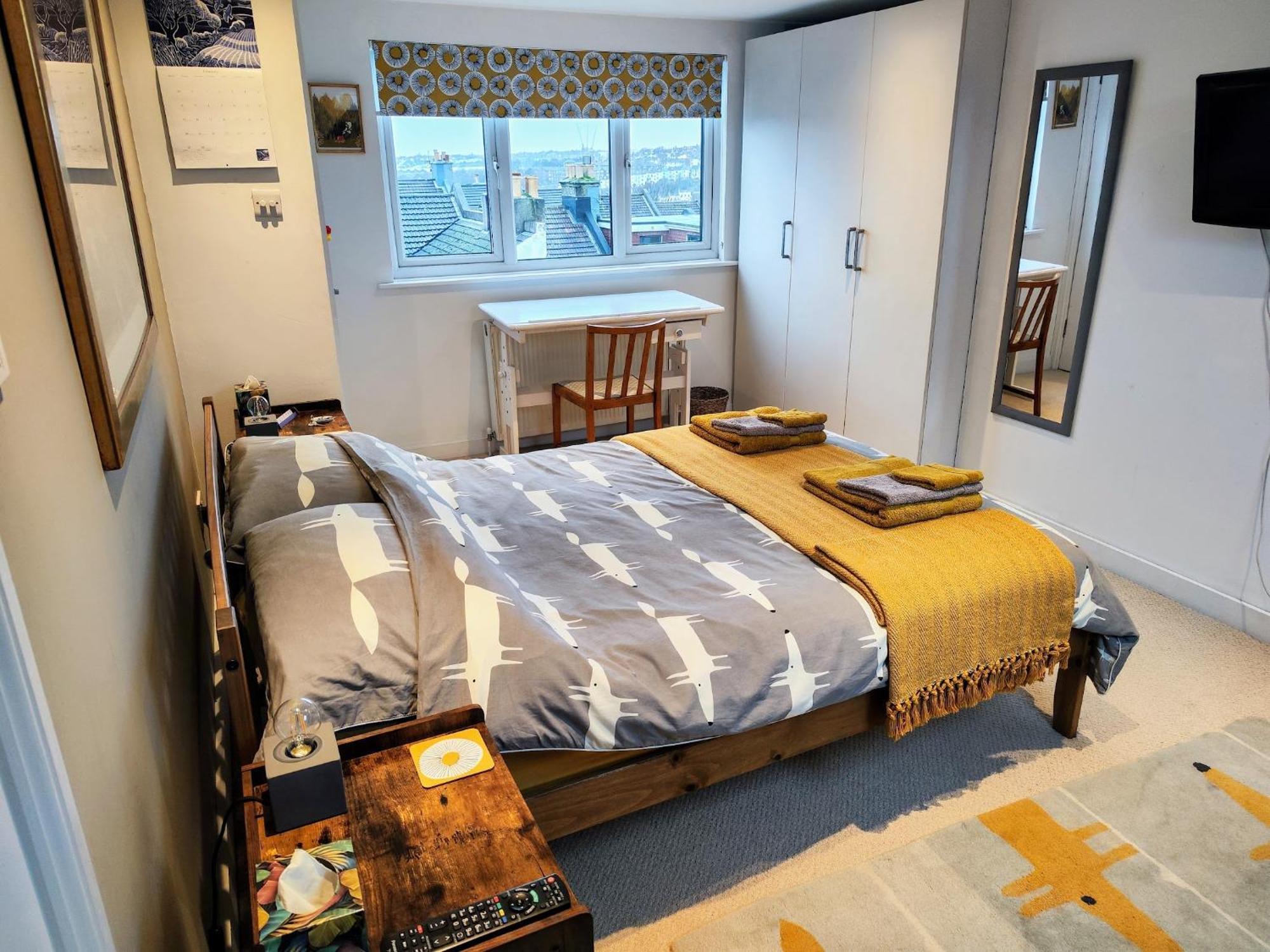 Large Light Loft Room - En Suite Brighton Bagian luar foto